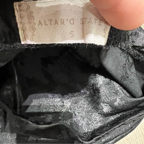 Altar’d Satin-Silk Feel Pencil Skirt Jet Black Floral Vines Accent Size Small - Picture 5 of 8